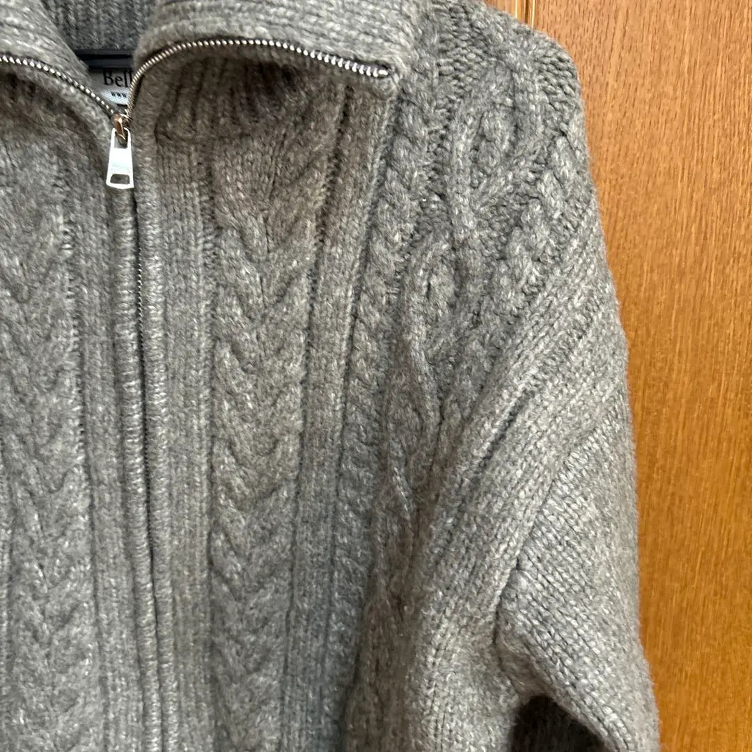 Bellied gray front zip cable cardigan size free