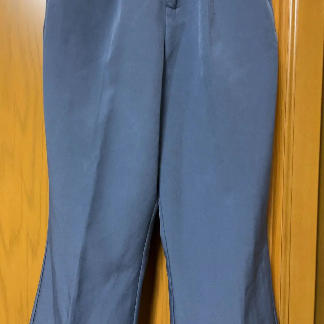 Center press semi-flare slacks tiptop tip top high waist