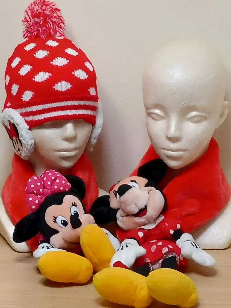 [Retro] Minnie -chan stuffed muffler 2 -piece set & knit hat