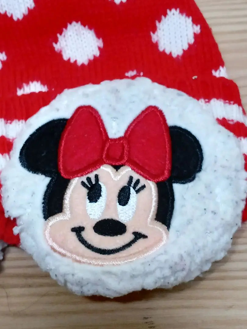 [Retro] Conjunto de 2 piezas de bufanda de peluche de Minnie -chan y gorro de punto | 【レトロ】ミニーちゃんぬいぐるみ付マフラー2点セット＆ニット帽子