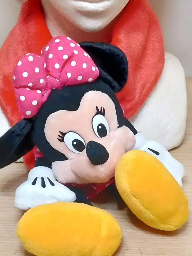 [Retro] Conjunto de 2 piezas de bufanda de peluche de Minnie -chan y gorro de punto | 【レトロ】ミニーちゃんぬいぐるみ付マフラー2点セット＆ニット帽子