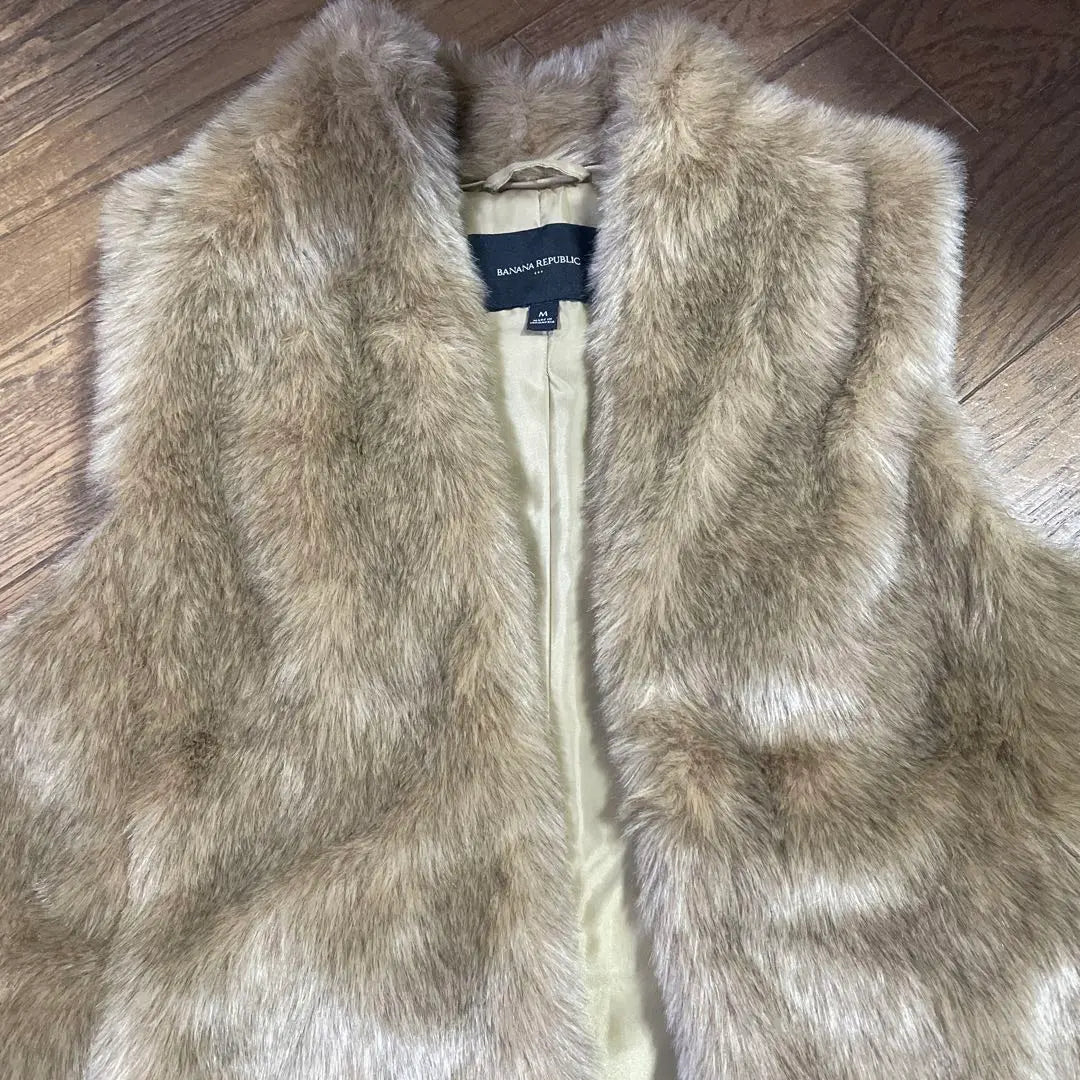 BANANA REPUBLIC Beige Fur Coat M