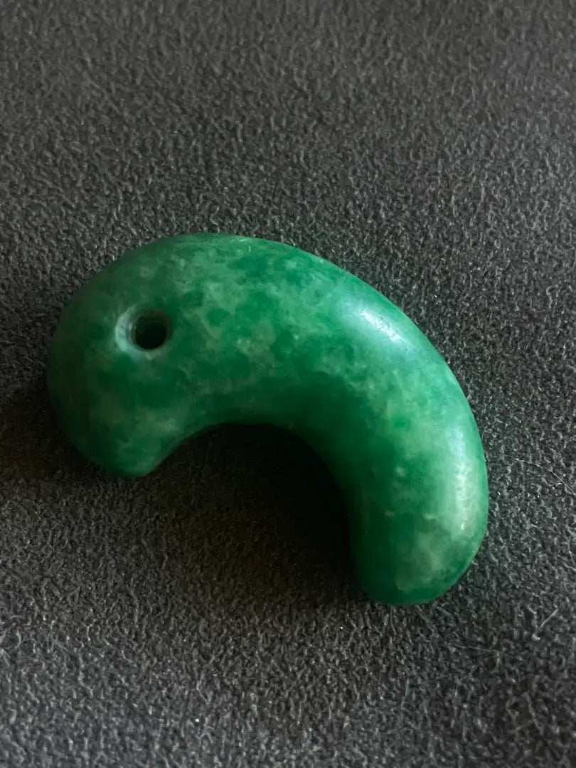 Magatama Kofun period Roukan jade excavation