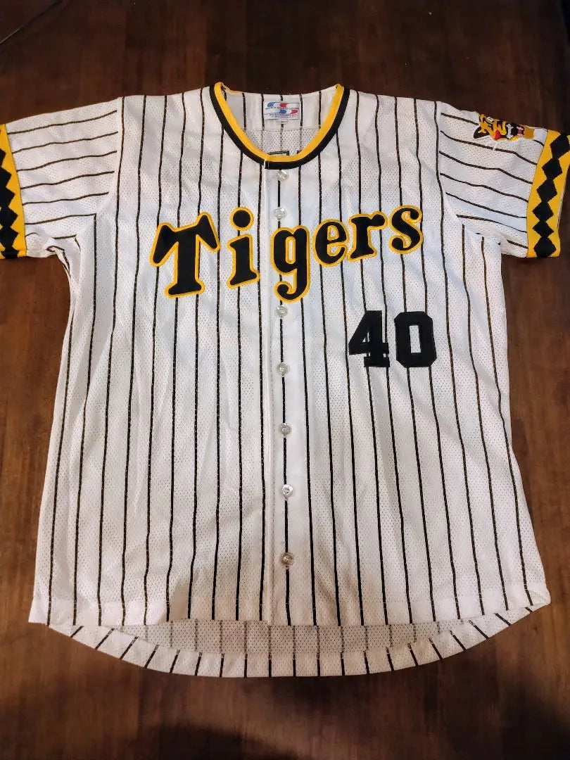 ★Super rare★Hanshin Tigers uniform, rare microphone, lineback