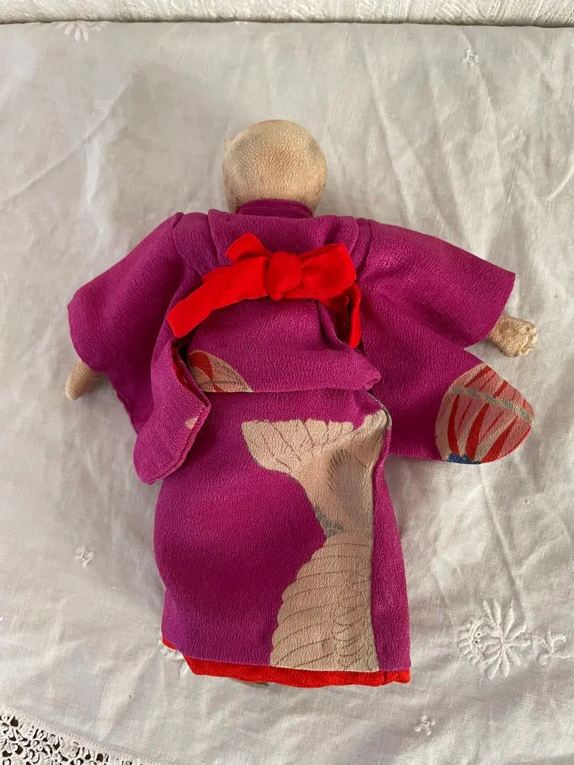 Muñeca creativa 59 Gato Gato Kimono antiguo de crepé carmesí hecho a mano