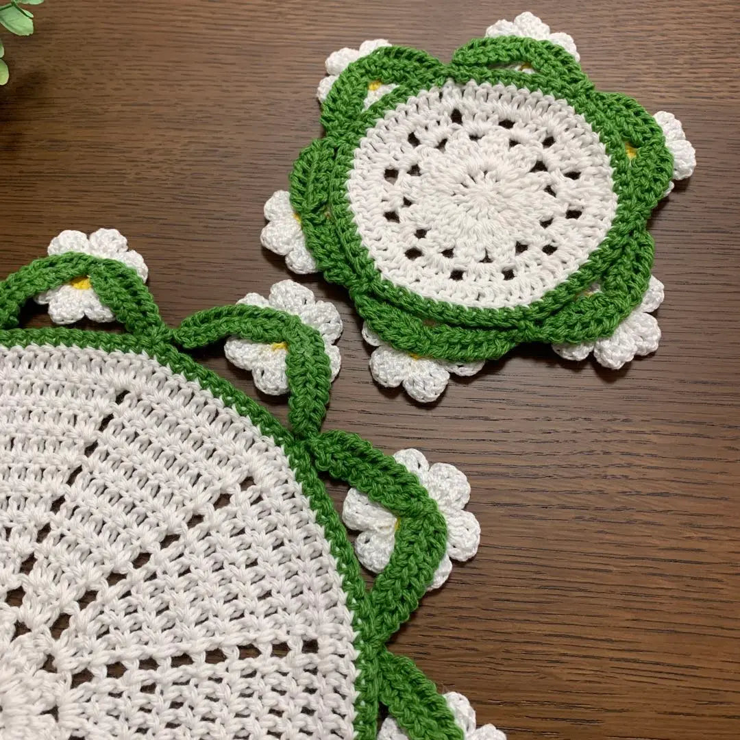 Handmade coaster Wakaba, daisy coaster and Doyily set 8 points