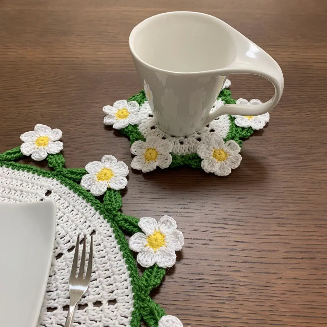 Handmade coaster Wakaba, daisy coaster and Doyily set 8 points