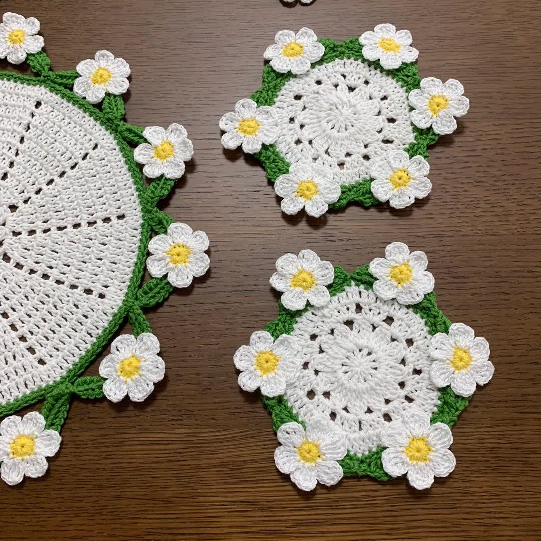 Handmade coaster Wakaba, daisy coaster and Doyily set 8 points