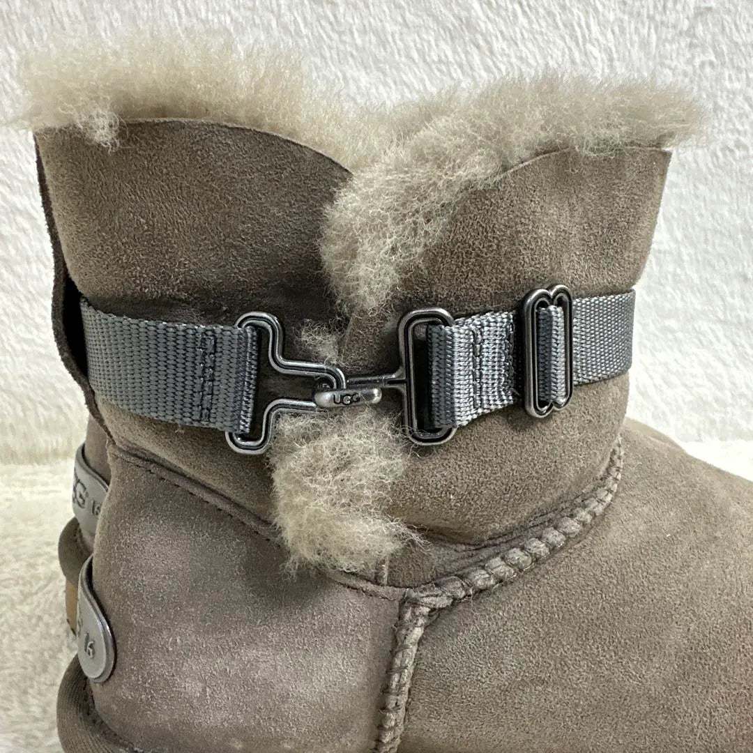 Botas UGG de piel de oveja, botas cortas, cinturón gris, 24 cm