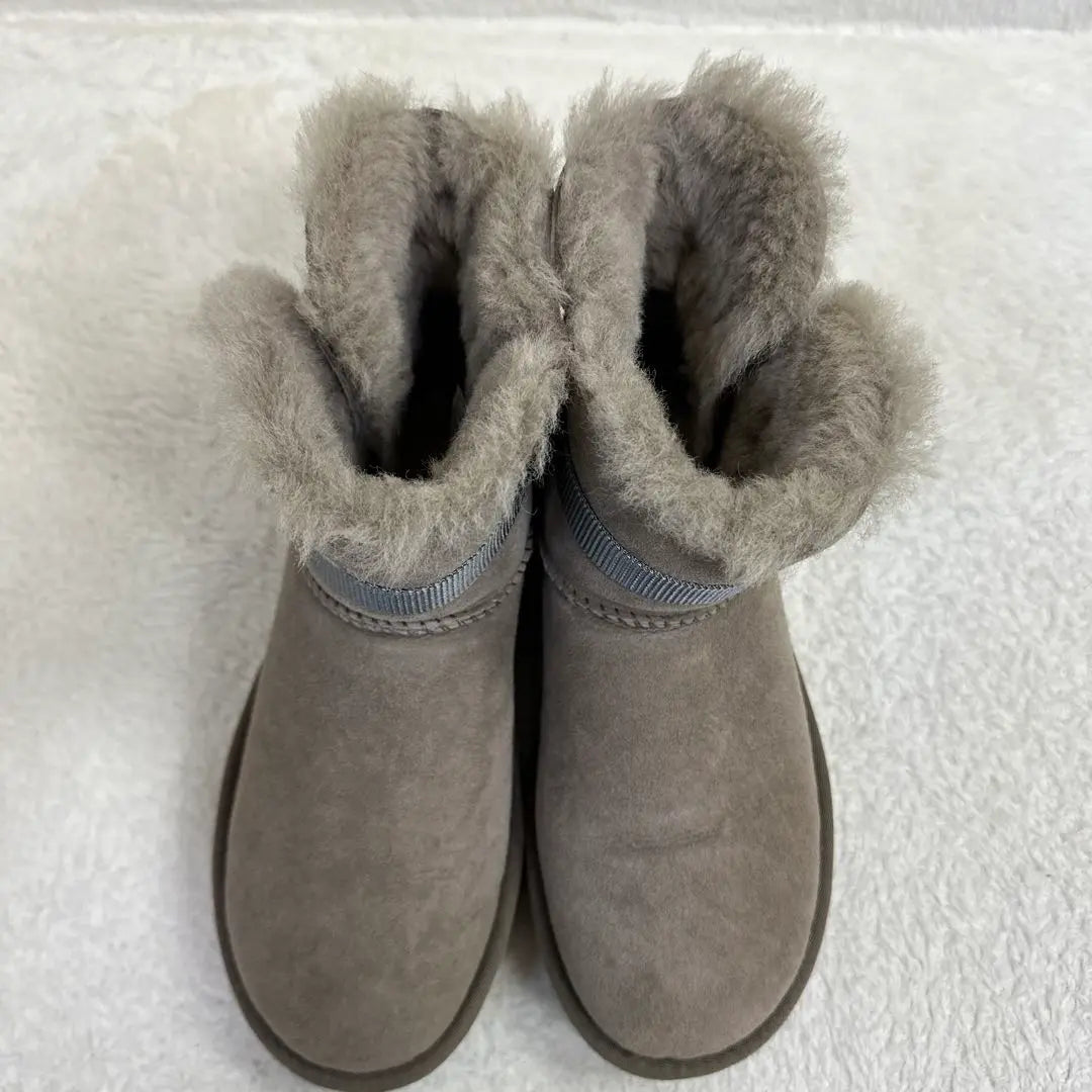 Botas UGG de piel de oveja, botas cortas, cinturón gris, 24 cm