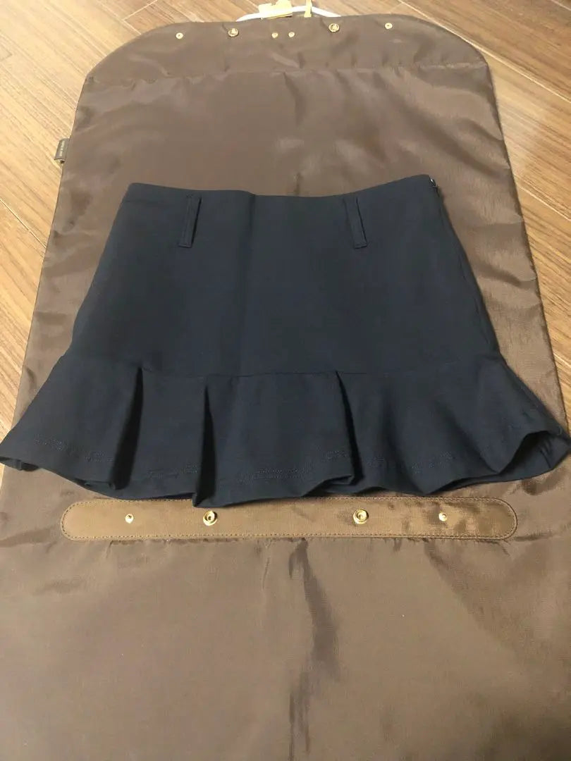 Jack Bunny!! Black frill skirt size 0 unused item