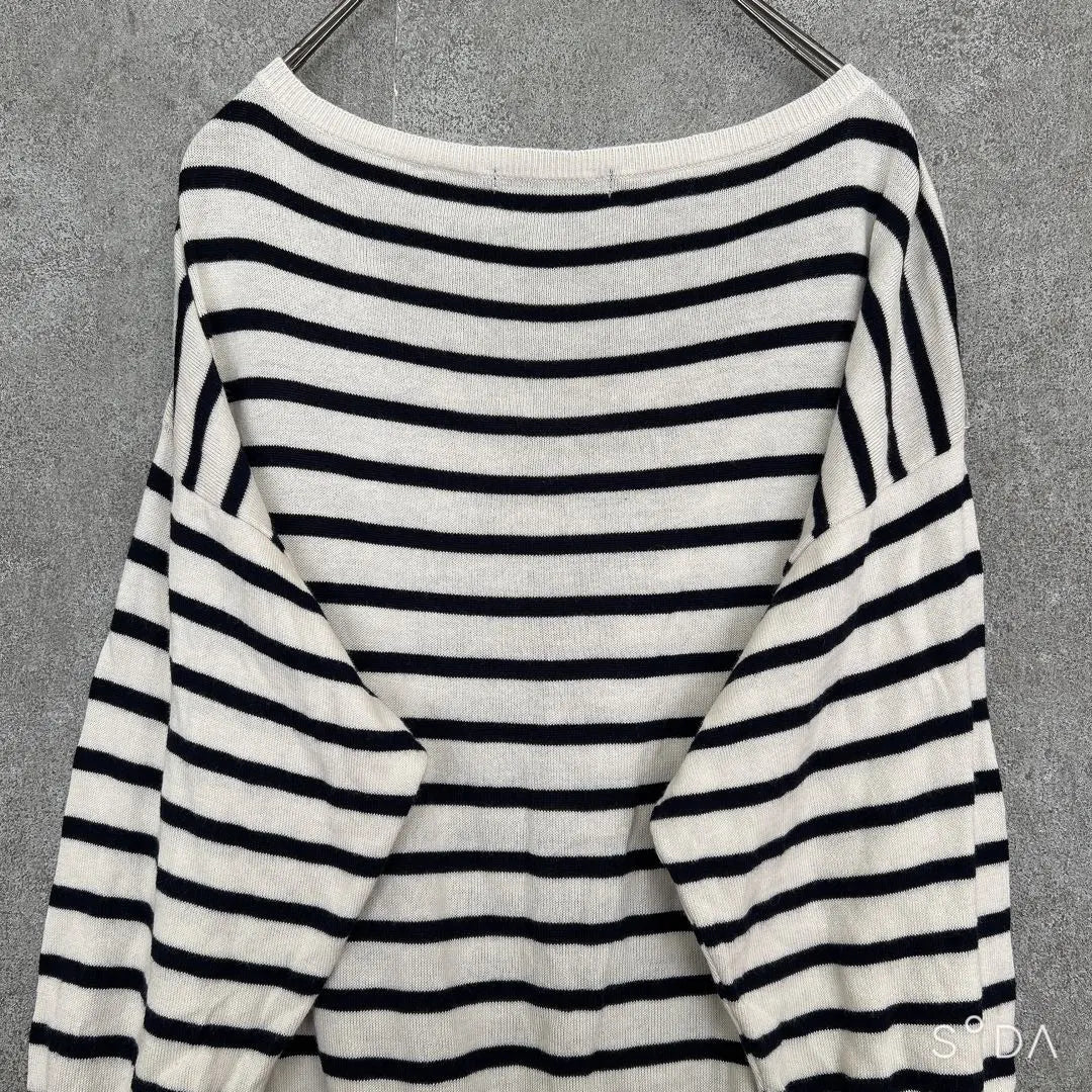 Com-Simmu [F] Boat neck, striped knit, thin, cotton blend, gold button, spring