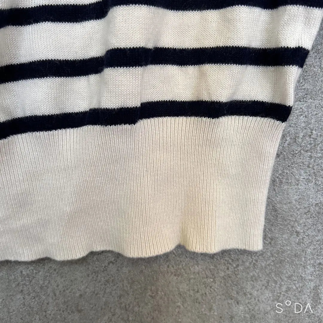 Com-Simmu [F] Boat neck, striped knit, thin, cotton blend, gold button, spring