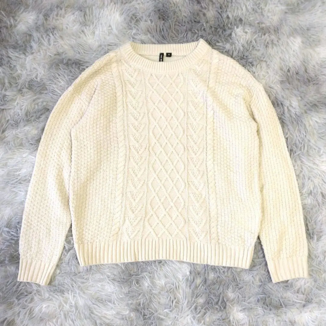 Beautiful condition [HKWORKSLONDON] Sweater (M) Large Cable Knitted Cute