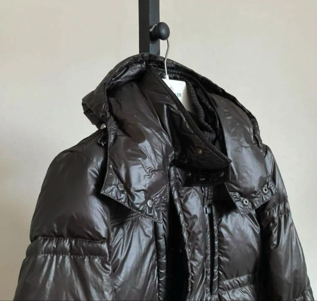 [Rare] Official domestic product, published in magazines, Moncler down jacket