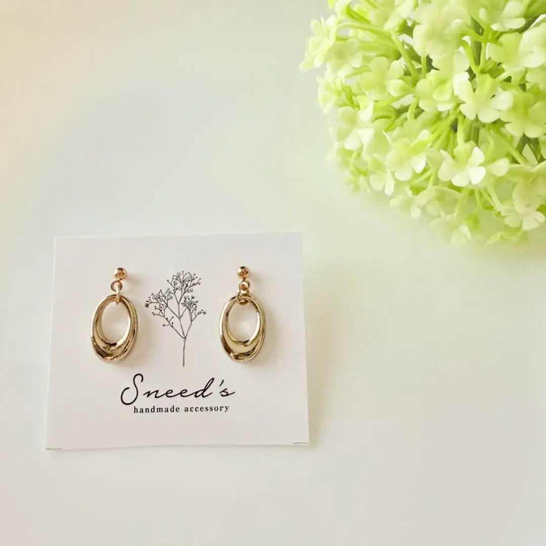 ▪Gold Oval Hoop Charm Earrings/Earrings