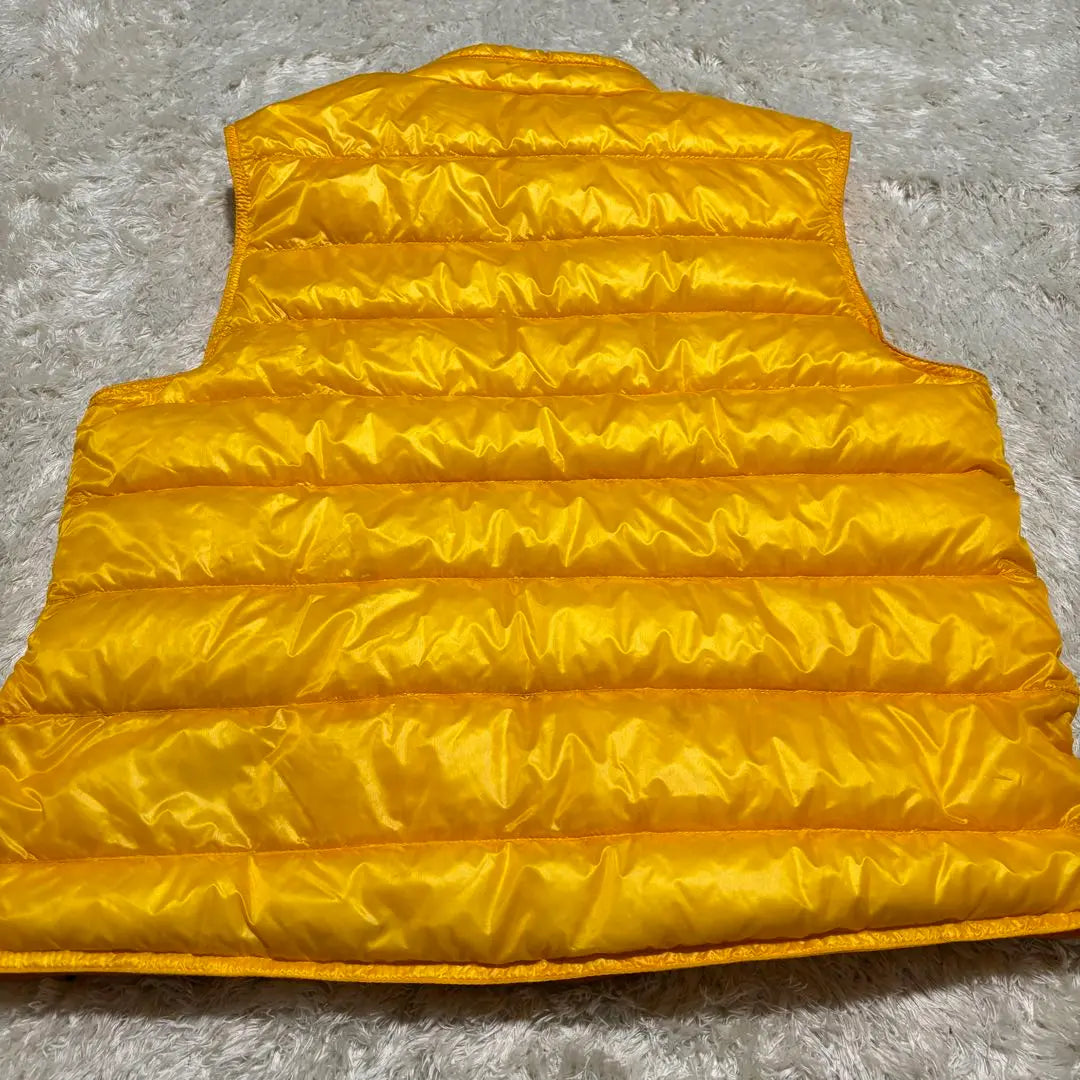 Chaleco de plumas MONCLER GUI en buen estado, amarillo 2