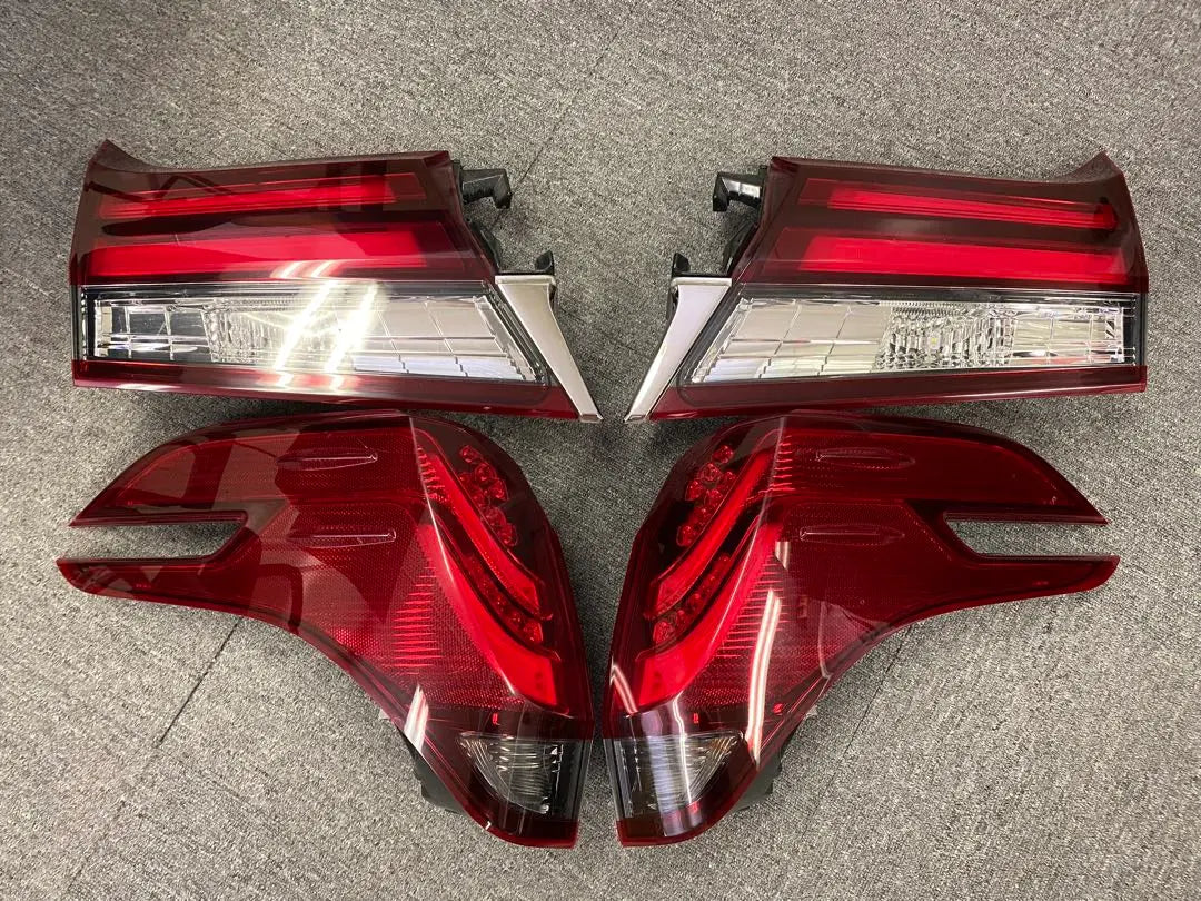 30 Alphard Early G grade Tail lamp in one color, back LED replaced