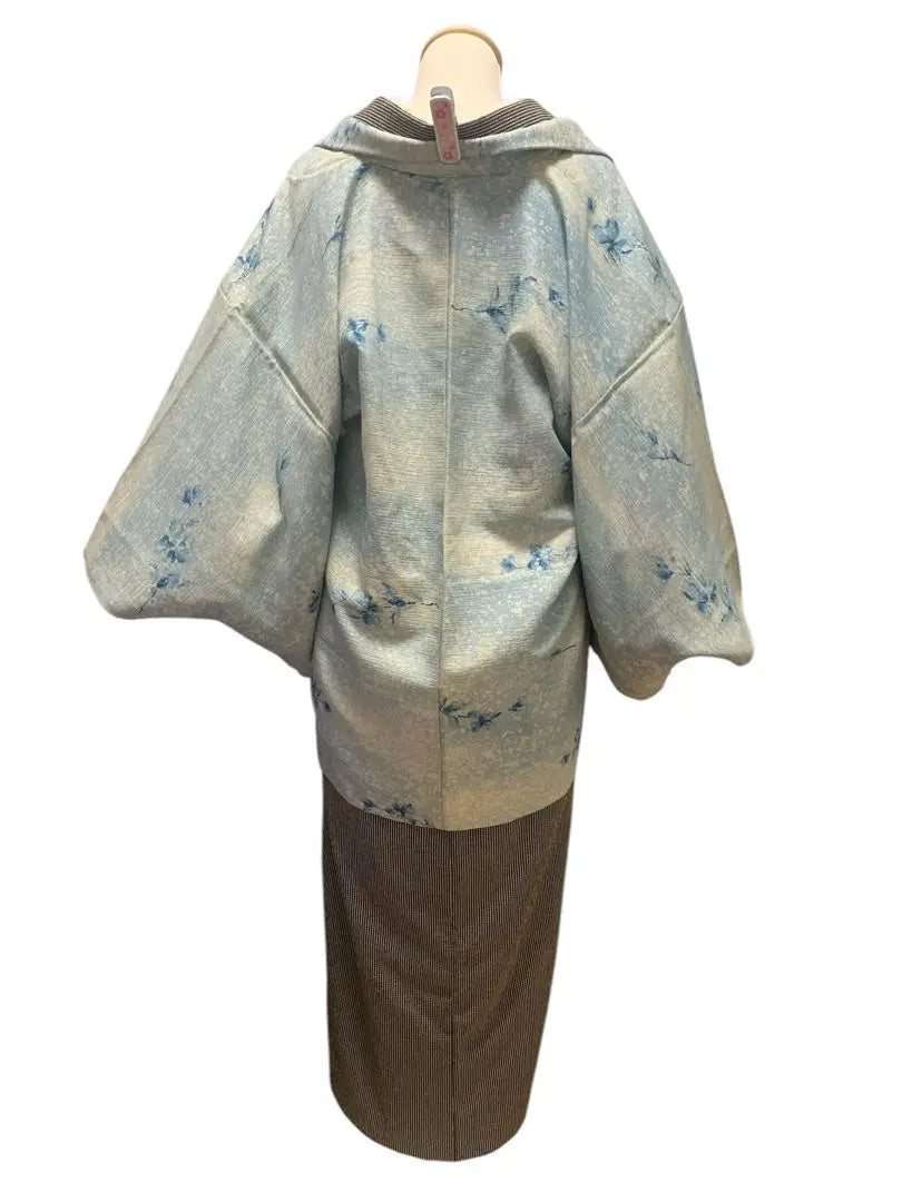 Haori, kimono, informal, azul claro, estampado floral, haori con cordón, semiantiguo