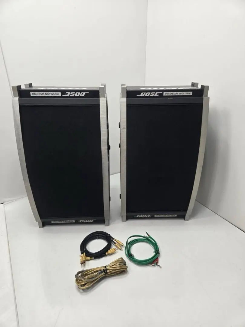 Good condition BOSE 901SS speaker system pair