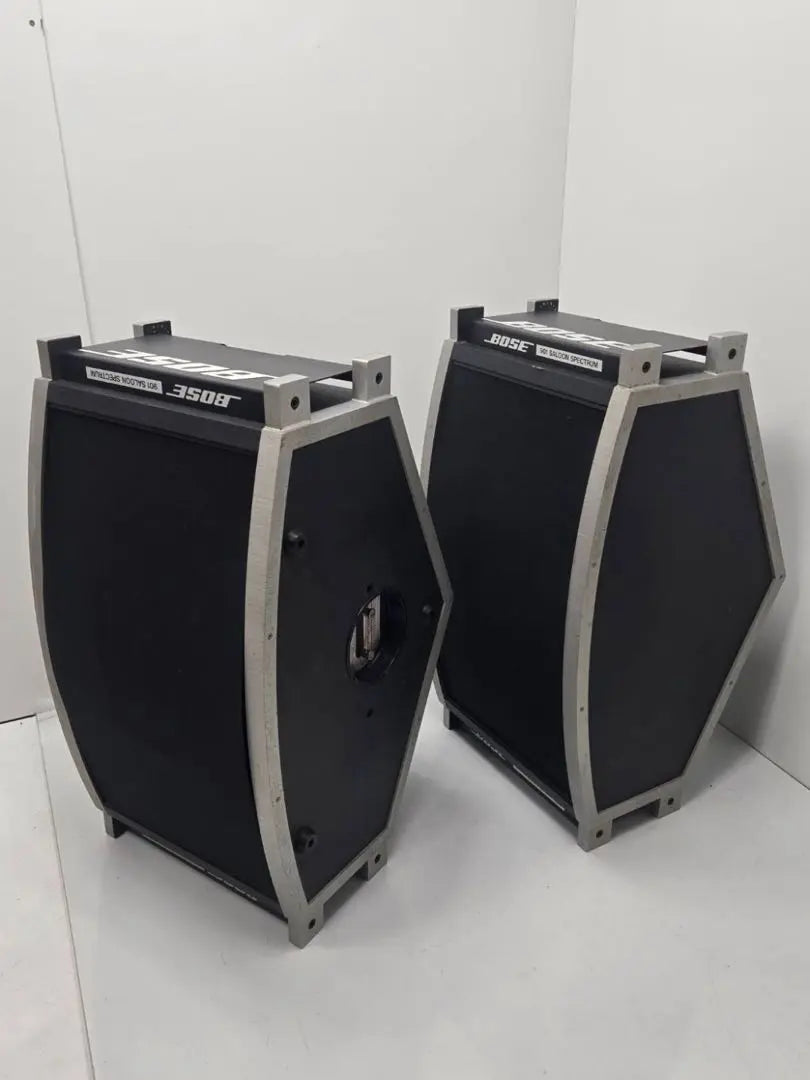 Good condition BOSE 901SS speaker system pair