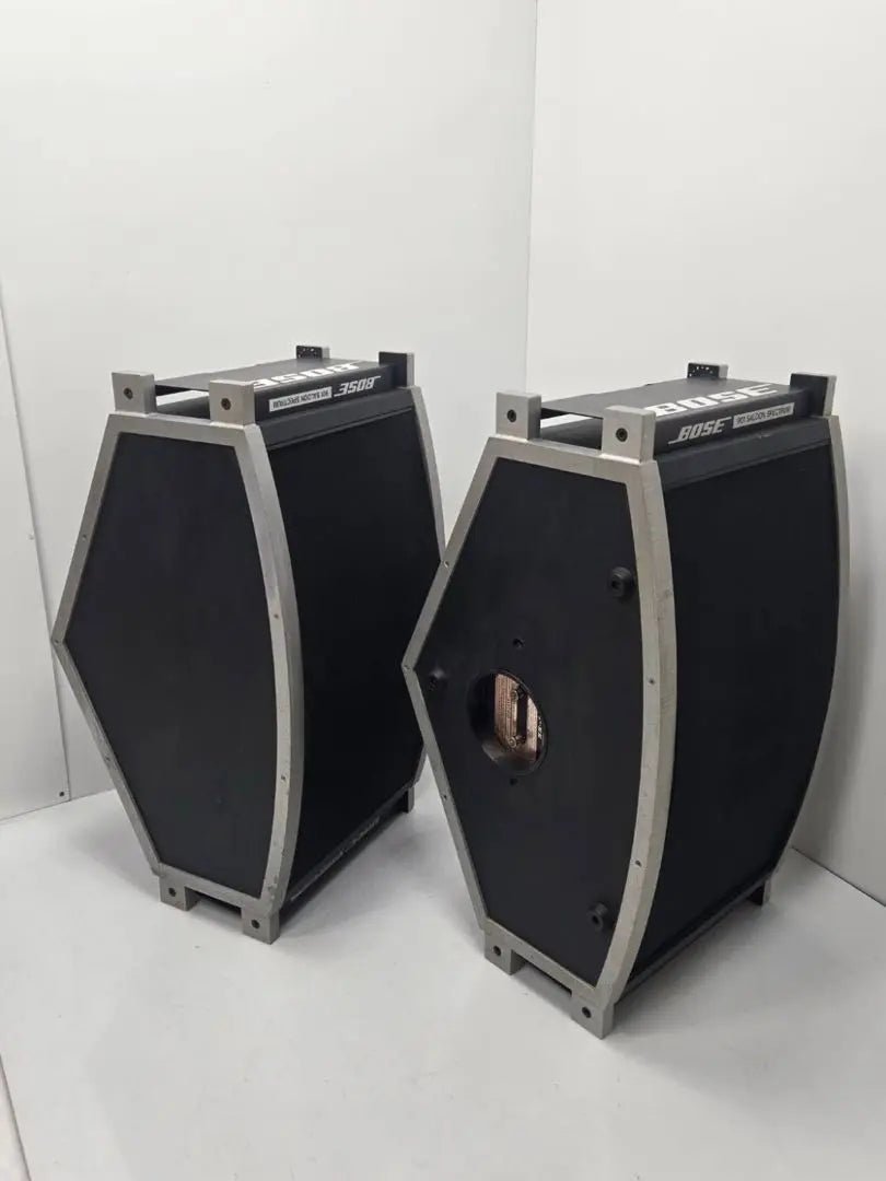 Good condition BOSE 901SS speaker system pair