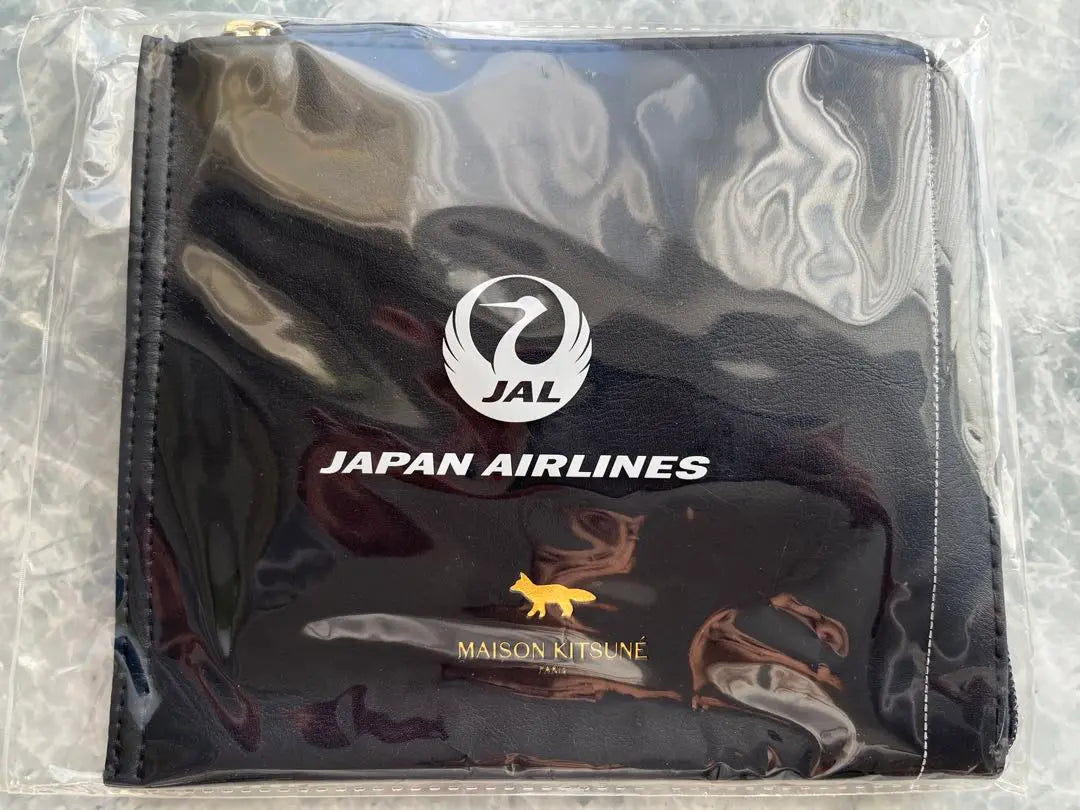 JAL MAISON KITSUNé Amenity Pouch for Travel