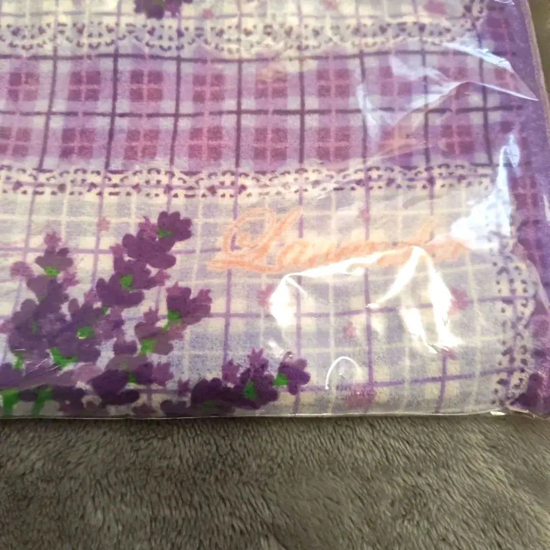 Harukiti (444) Hokkaido limited lavender check pattern face towel 2010 rare