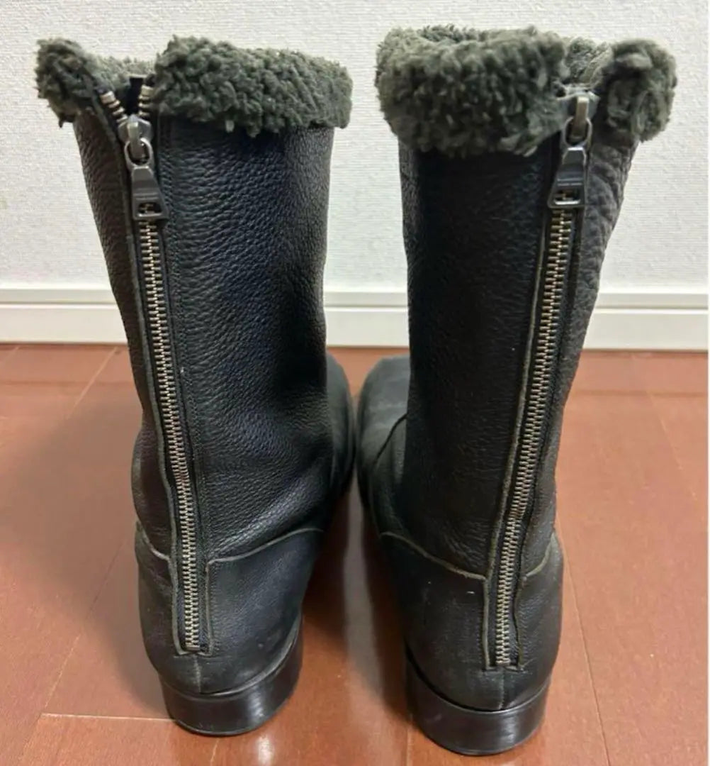 y2k BURBERRY fur boots