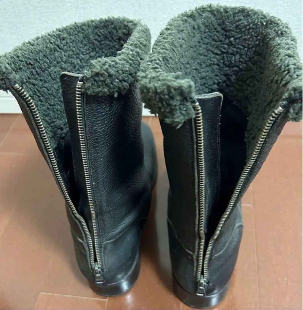 y2k BURBERRY fur boots