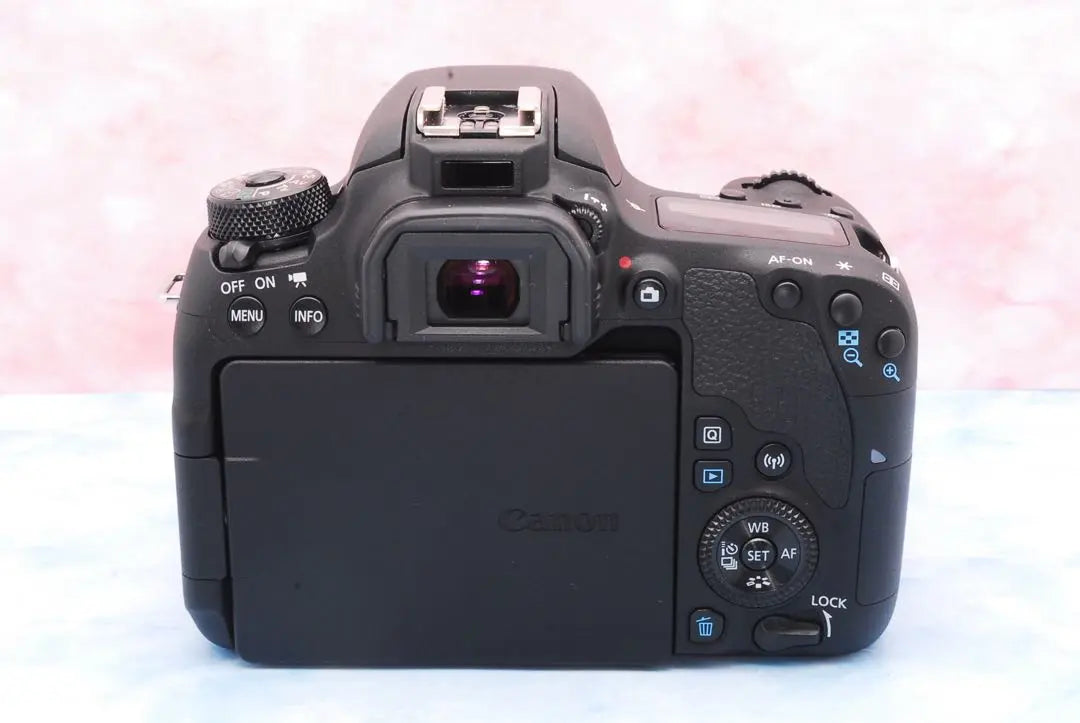 STM & Super Express ★ Canon EOS 9000D ★ SLR camera ★ Equipped with Wi-Fi