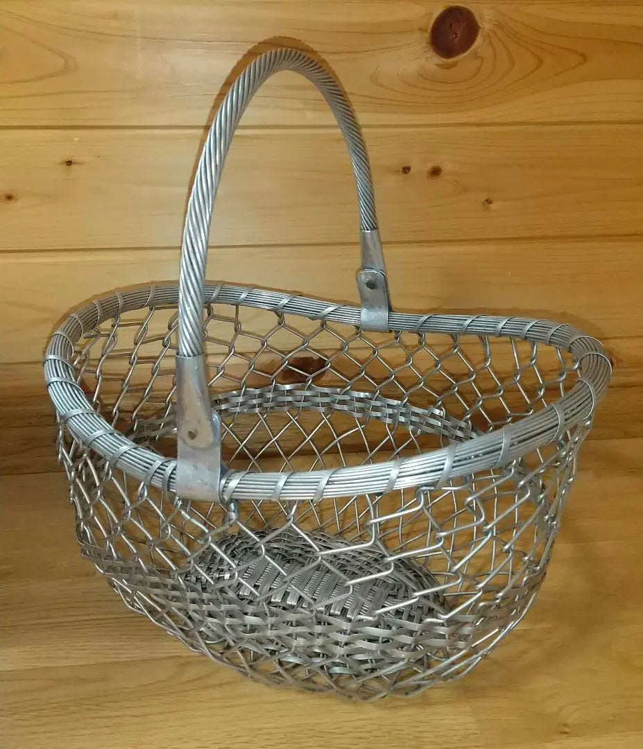 ❬Unused❭ Made in India Basket with handle