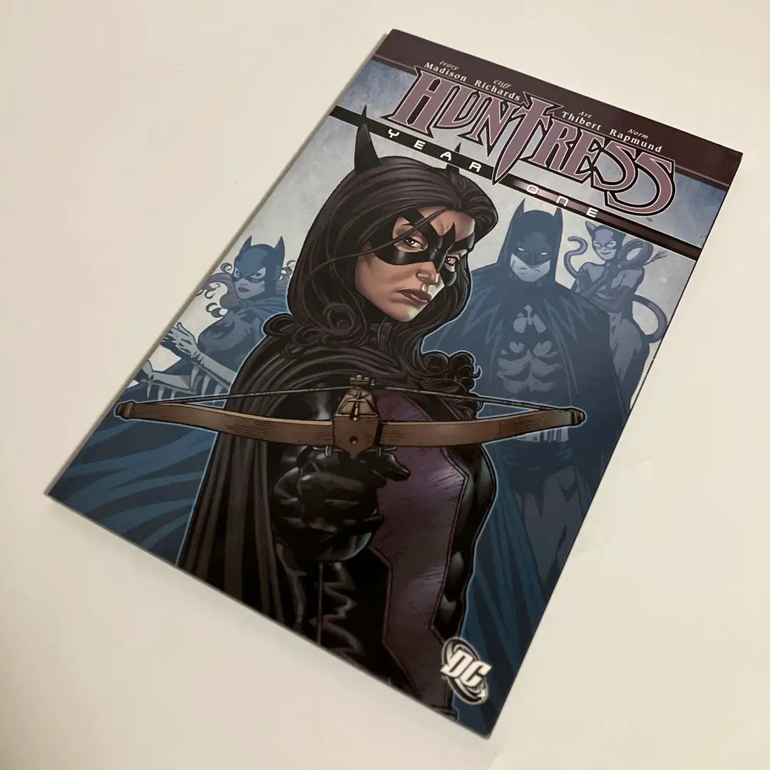 American Comics and English: HUNTRESS YEAR ONE