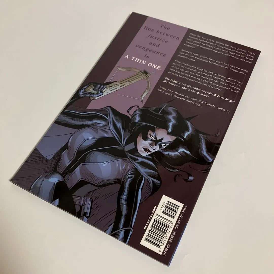 American Comics and English: HUNTRESS YEAR ONE