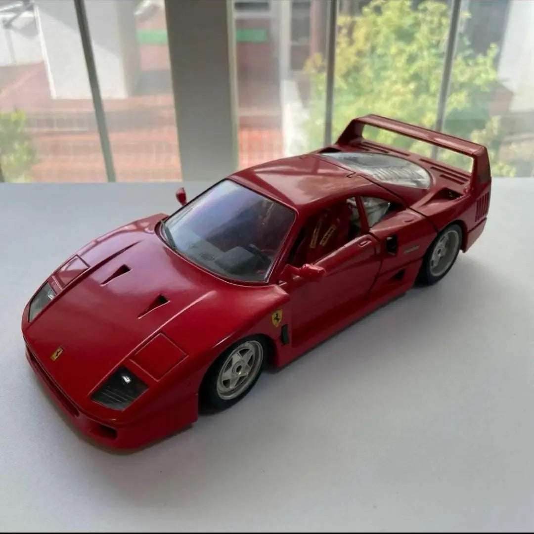 [Fallo rueda delantera USADO] burago Ferrari F40 escala 1/18