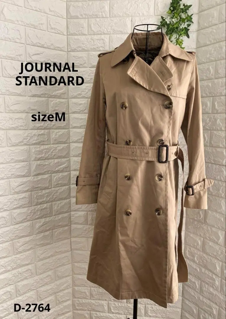 D-2764 ✱ESTÁNDAR DE REVISTA✱ Gabardina Beige M