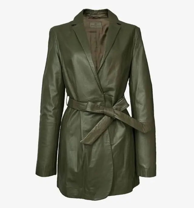 BRUNOMAGLI Precio de lista: 200.000 Brunomari Chaqueta de piel de alta calidad