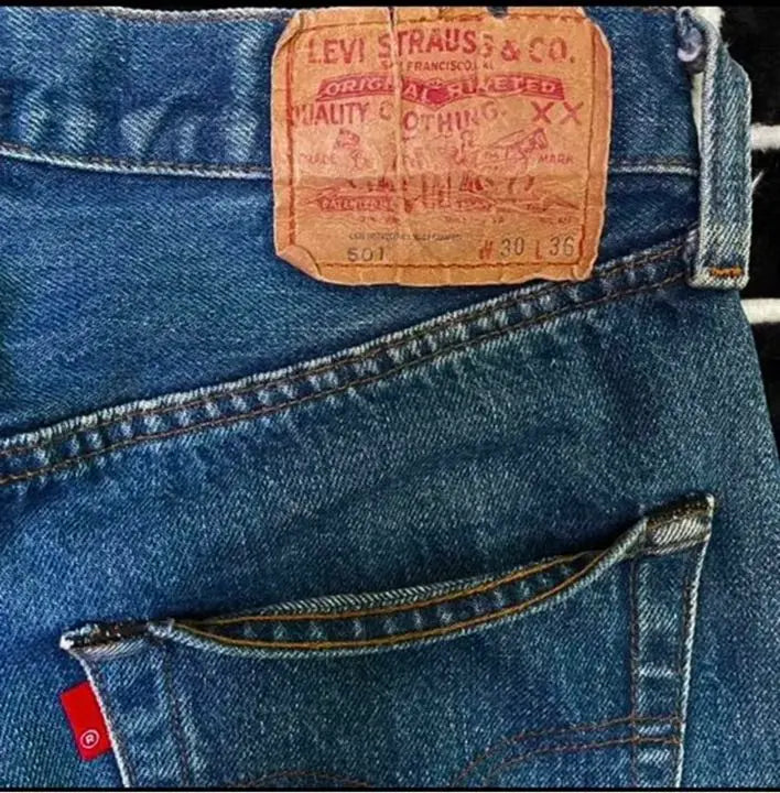 80'S⭕️ Levi's 501 Red ear ⭕️ Vintage ⭕️ 66 Made in the United States in the same year as the latter half of the model