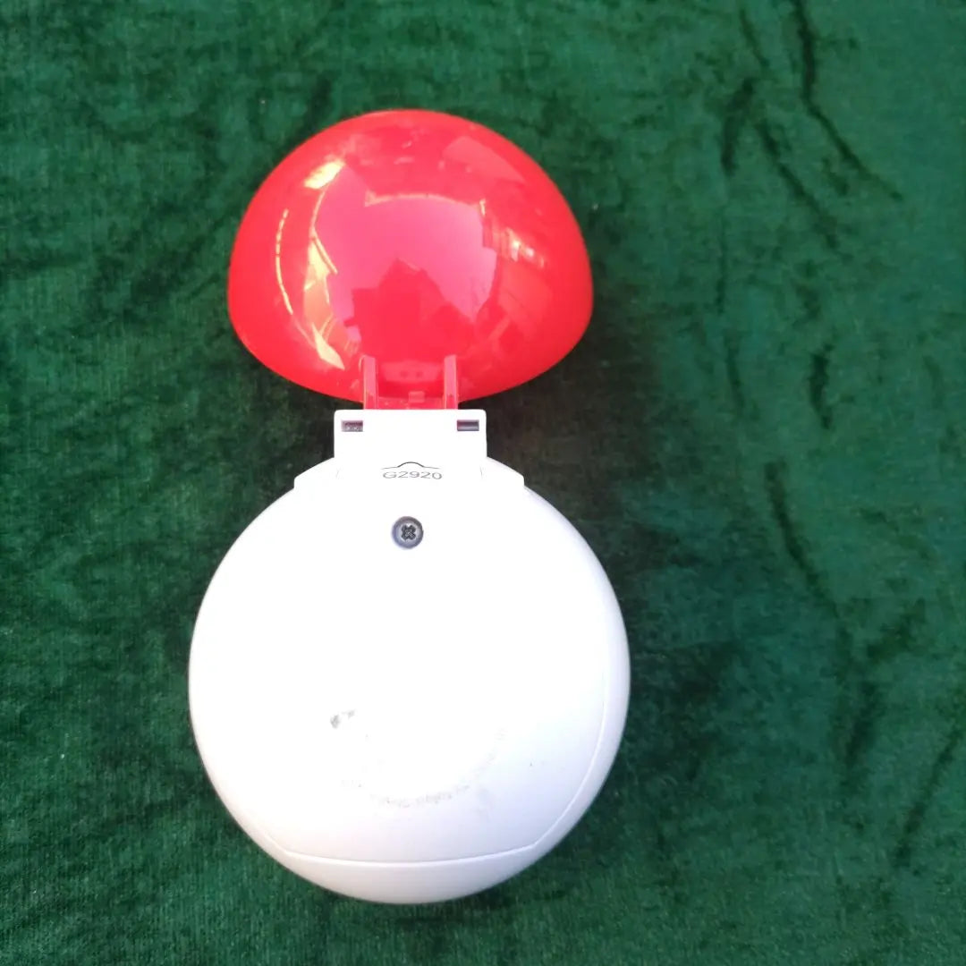 Maquina de juego tipo Pokemon Ball