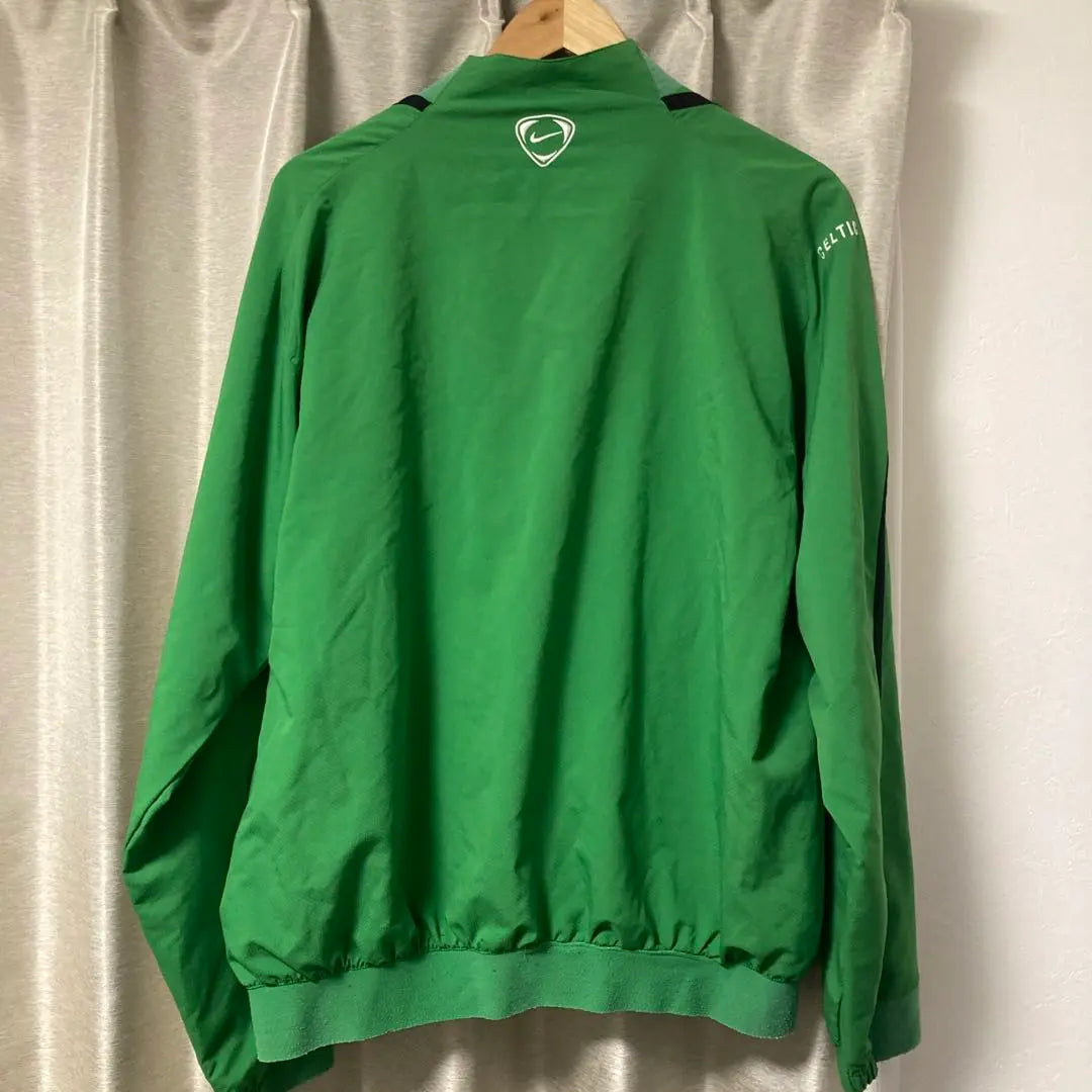 NIKE Celtic Nylon Jacket Soccer Y2K Blouson