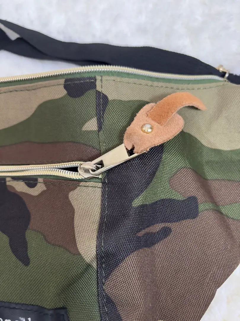 [anello] Bolso para el cuerpo Bolso de hombro Patrón de camuflaje Patrón de camuflaje Hermoso artículo