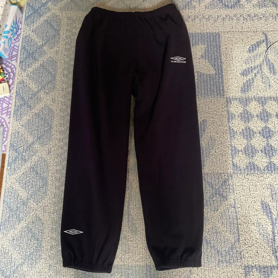 ¡Súper raro! Pantalones deportivos Komori Umbro Pantalones deportivos Talla M