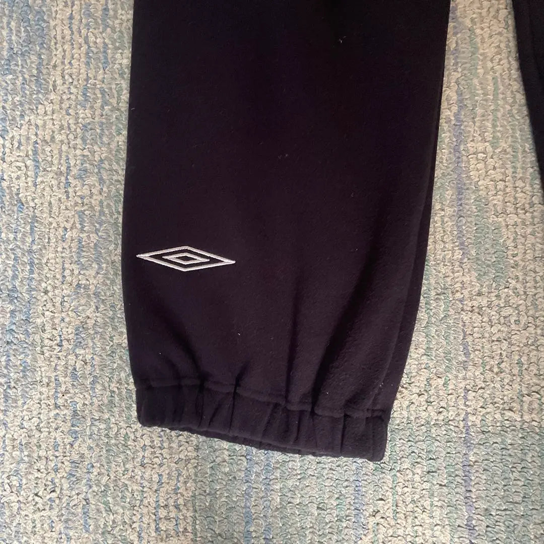 ¡Súper raro! Pantalones deportivos Komori Umbro Pantalones deportivos Talla M