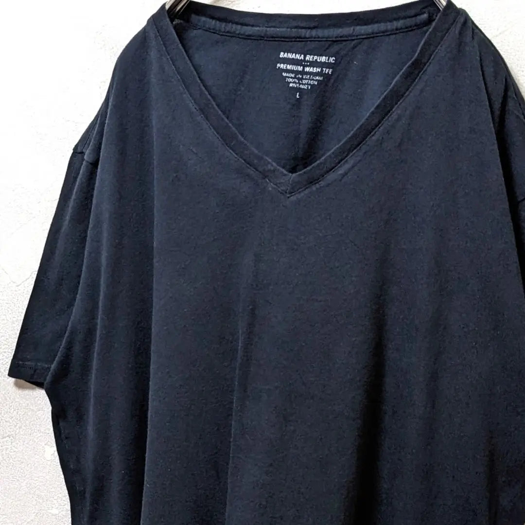 Banana Republic Plain T-shirt Black Black L Used clothing