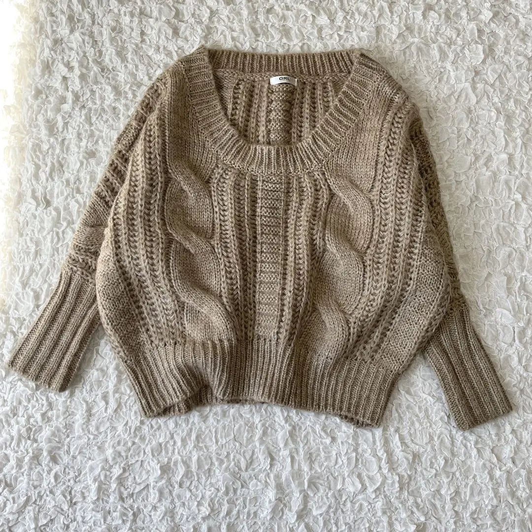 Good condition Grail Oversized Dolman Sleeve Cable Knit Sweater (F)