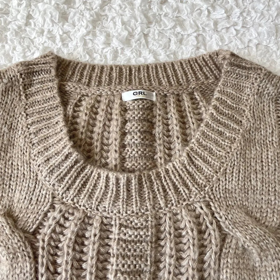 Good condition Grail Oversized Dolman Sleeve Cable Knit Sweater (F)