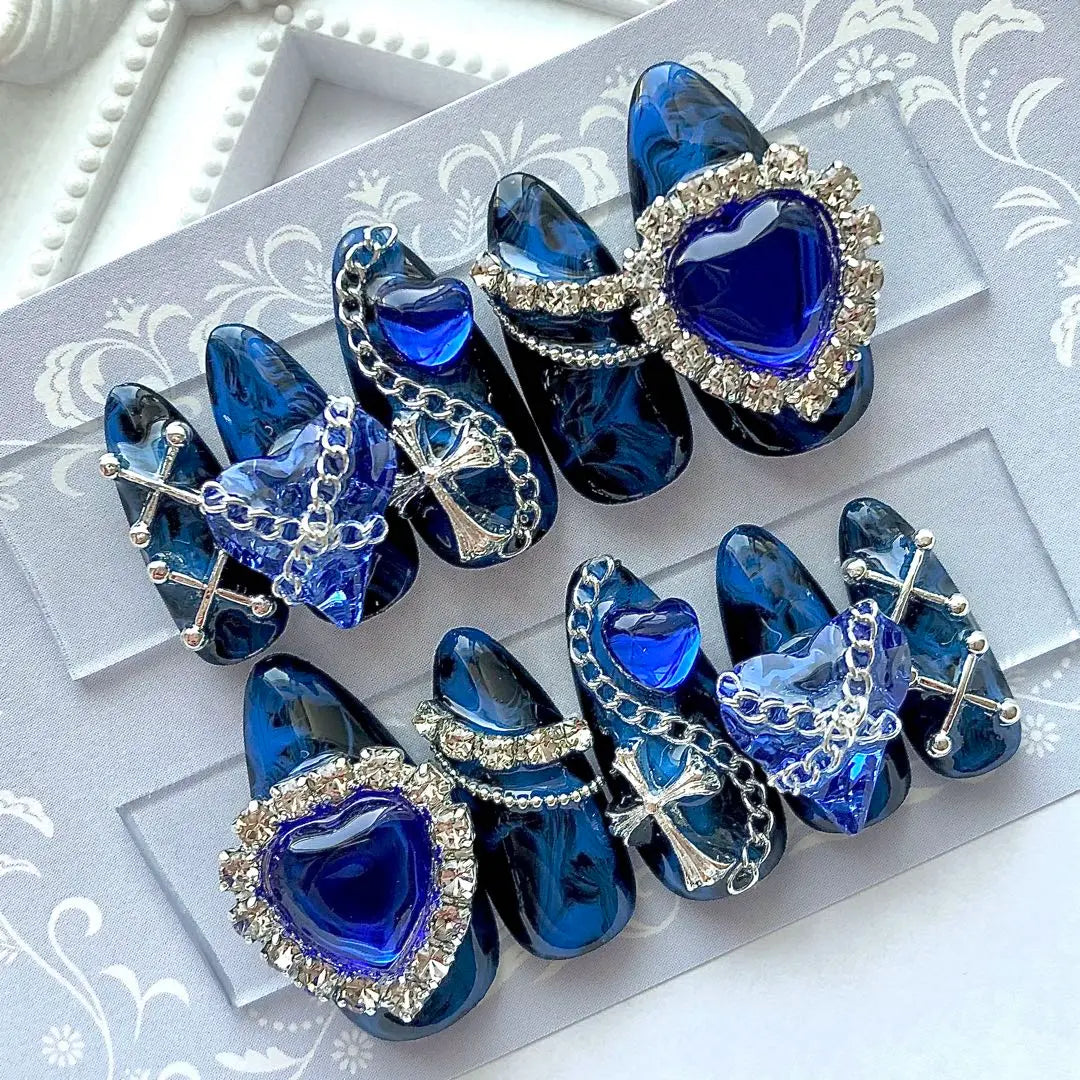 Nail tip mass-produced landmine subculture black blue heart cross earrings