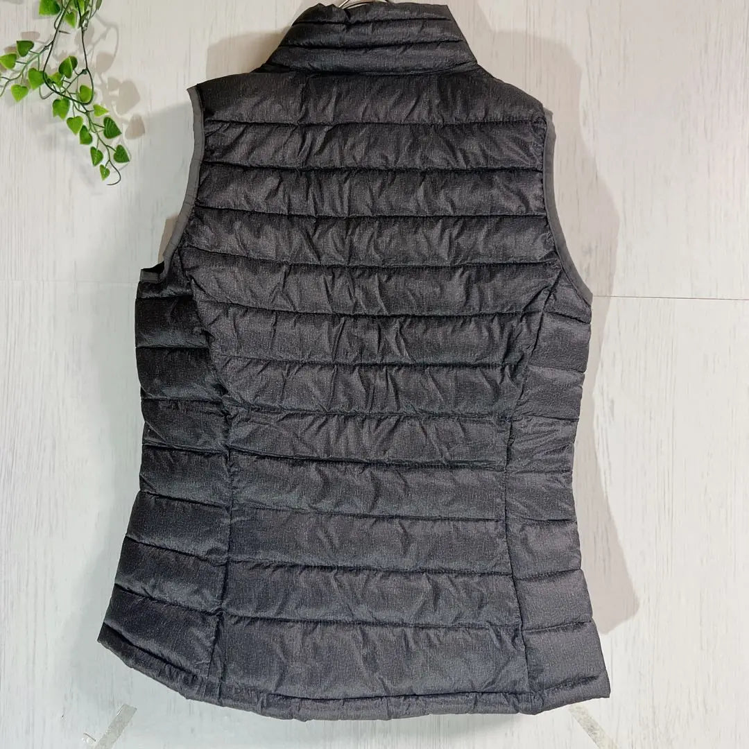 Puffer vest, padded vest, packable, waterproof, S, down vest style