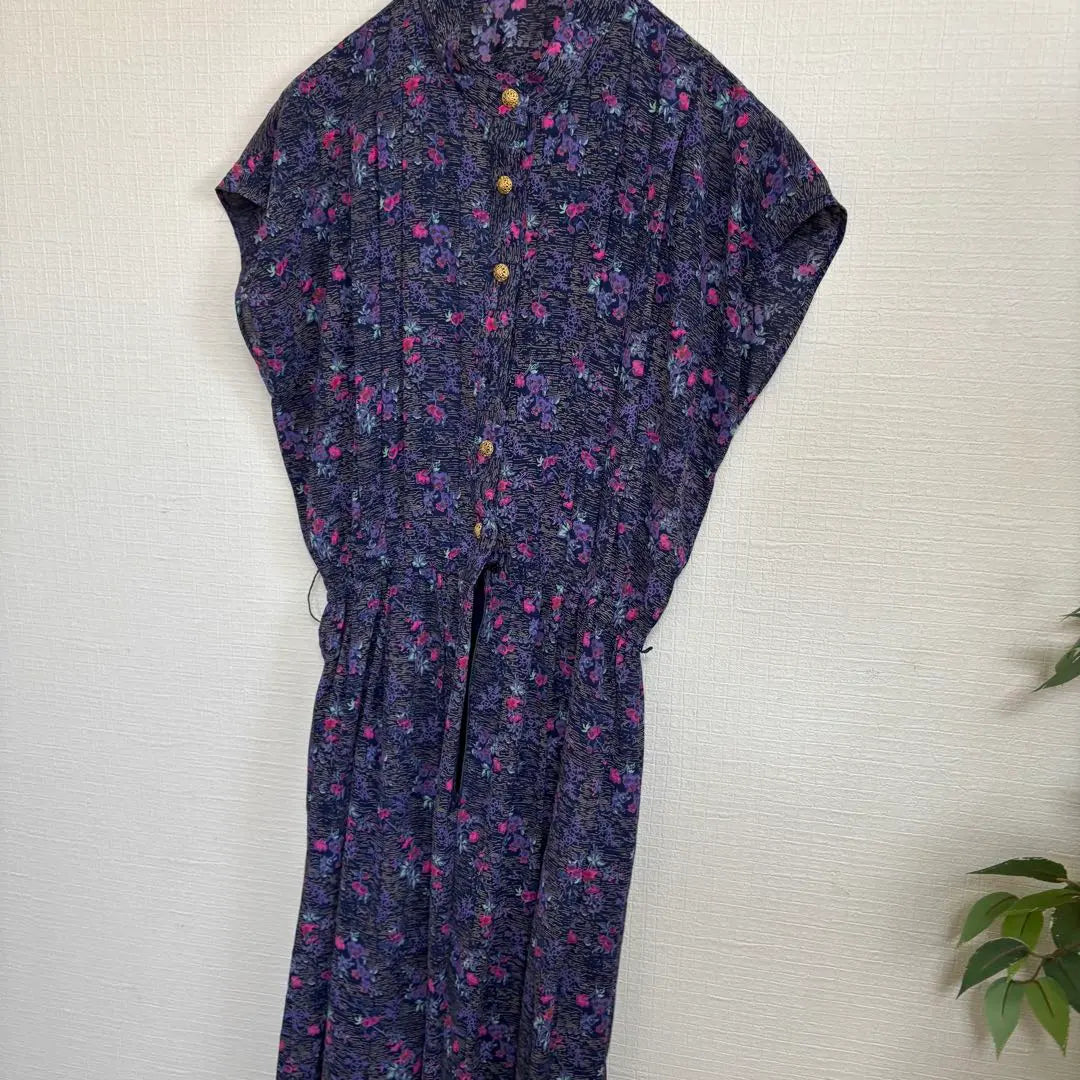 Vestido floral con mangas francesas de Chalet Blanc, morado, talla S