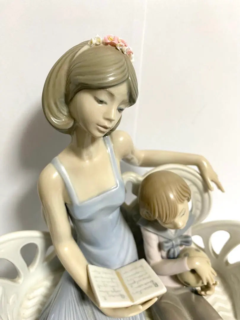 LLADRO 5721 Once Upon a Time